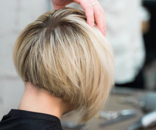 Die 15 besten Haarausfall-Frisuren für dünner werdendes Haar am