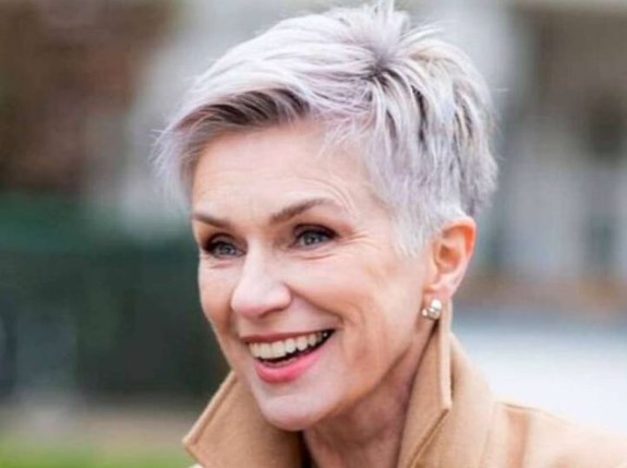 30 Trendy and Volumizing Short Hairstyles For Older Women With Thin Hair - Hair System